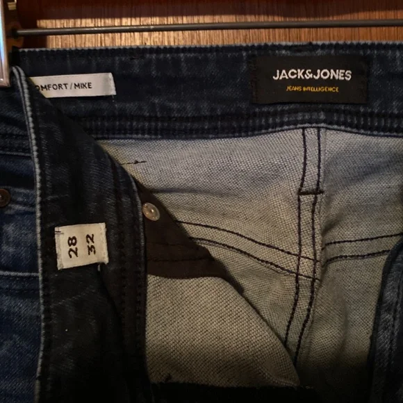 Jeans - Picture 3 of 3